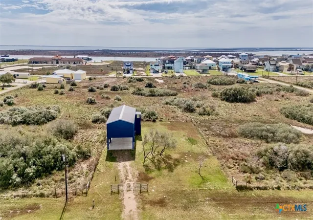 3rd image of 811 W Main St, Port O'connor, TX 77982 | MLS# 606056