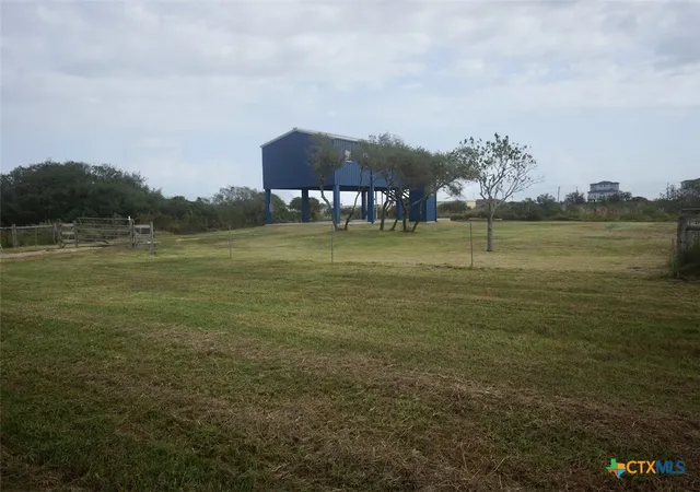 4th image of 811 W Main St, Port O'connor, TX 77982 | MLS# 606056