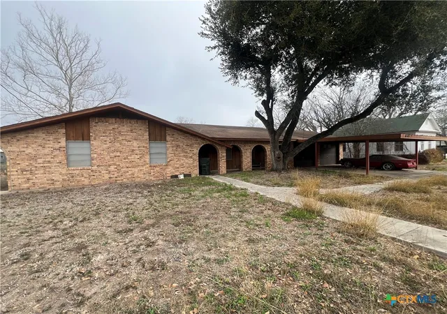 24th image of 509 W 6th St, Yorktown, TX 78164 | MLS# 606004