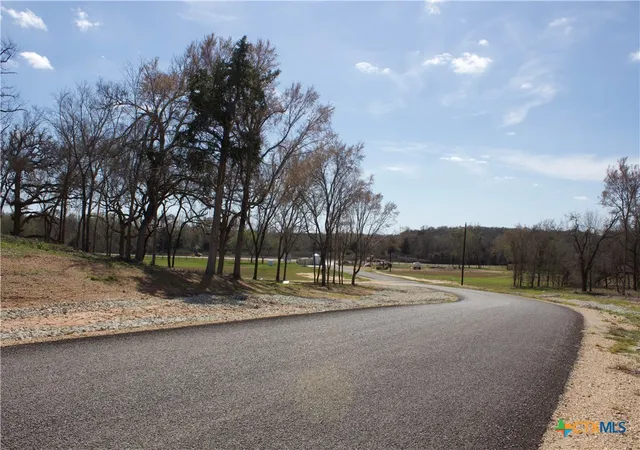 Homes for sale in Cameron, TX | 132 Highland Dr, Cameron, TX 76520 | MLS# 606237
