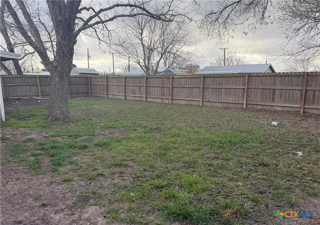 3rd image of 203 Oleander Ave, Tivoli, TX 77990 | MLS# 606201