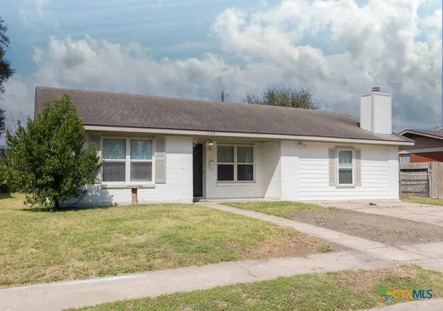 Photo 1 of Single family home for sale at 5109 Lilac Ln, Victoria, TX 77904 | MLS# 606100 | Listing updated on 2026-07-23