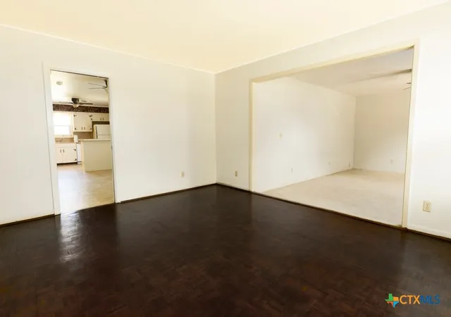 Photo 3 of Single family home for sale at 5109 Lilac Ln, Victoria, TX 77904 | MLS# 606100 | Listing updated on 2026-07-23