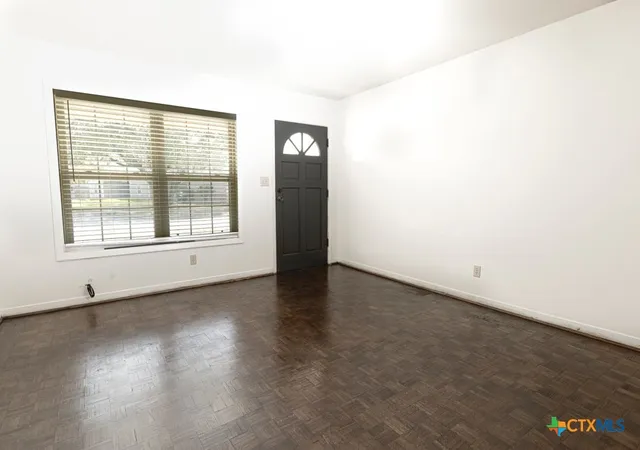 Photo 4 of Single family home for sale at 5109 Lilac Ln, Victoria, TX 77904 | MLS# 606100 | Listing updated on 2026-07-23
