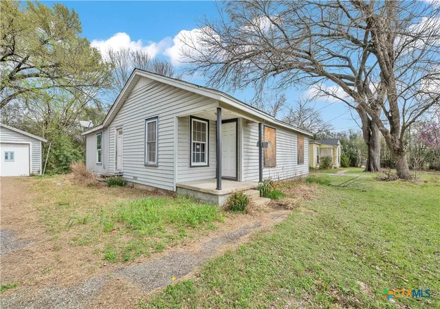 Photo 3 of Single family home for sale at 1307 E Ave G, Killeen, TX 76541 | MLS# 606299 | Listing updated on 2026-06-08