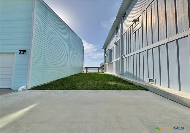 5th image of 27 Las Palmas Dr, Port O Connor, TX 77982 | MLS# 605806