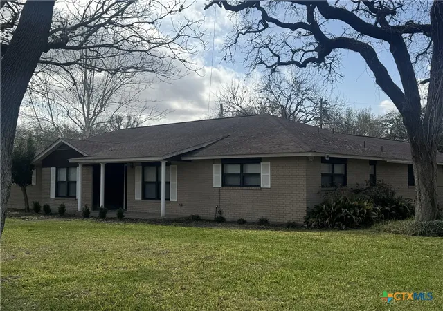 Homes for sale in Cuero, TX | 1209 E Morgan Ave, Cuero, TX 77954 | MLS# 606372