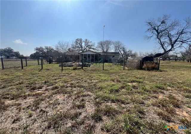 2nd image of 529 Oriente Dr, Pleasanton, TX 78064 | MLS# 606532