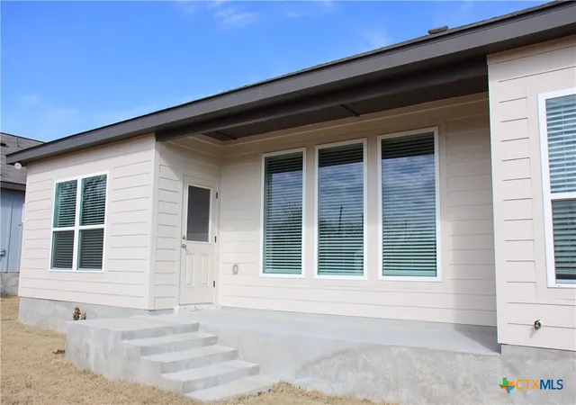 Homes for sale in Florence, TX | 506 Story Ave, Florence, TX 76527 | MLS# 606448