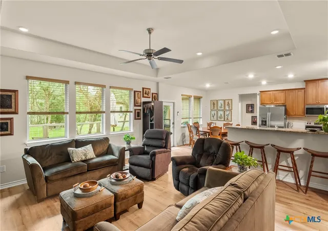 Photo 3 of Sale Pending at 805 Willow Crk Cir, San Marcos, TX 78666 | MLS# 606671 | Listing updated on 2026-07-20