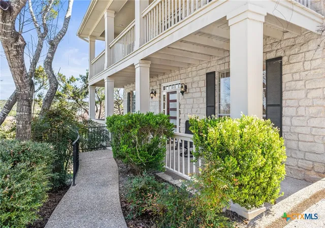 2nd image of 5901 Round Table Cvs, Austin, TX 78746 | MLS# 606158