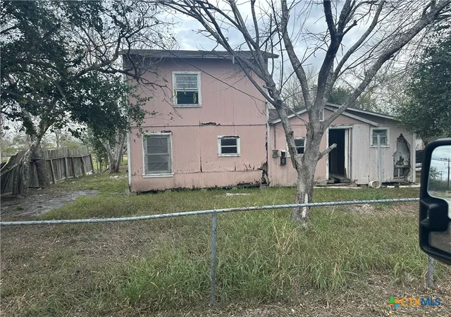 Photo 1 of Land for sale at 713 Rosita, Sinton, TX 78387 | MLS# 606887 | Listing updated on 2026-07-21