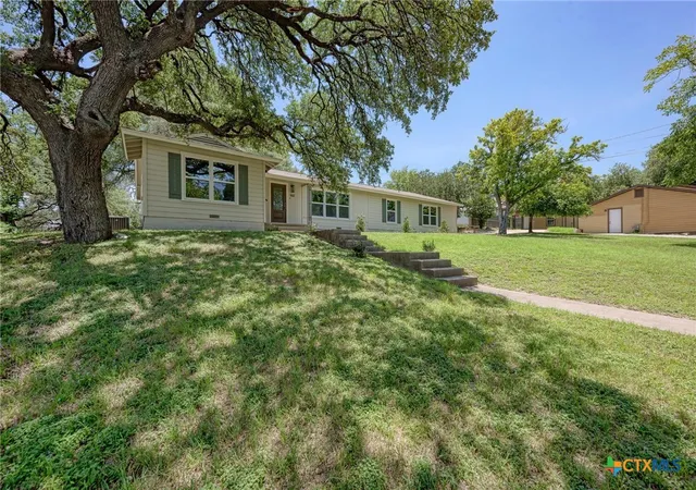 Photo 2 of Single family home for sale at 502 W Ave A, Lampasas, TX 76550 | MLS# 606929 | Listing updated on 2026-07-15