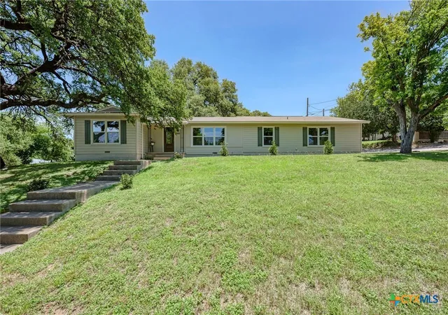 Photo 2 of Single family home for sale at 502 W Ave A, Lampasas, TX 76550 | MLS# 606929 | Listing updated on 2026-07-15