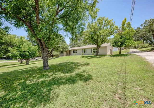Photo 4 of Single family home for sale at 502 W Ave A, Lampasas, TX 76550 | MLS# 606929 | Listing updated on 2026-07-15