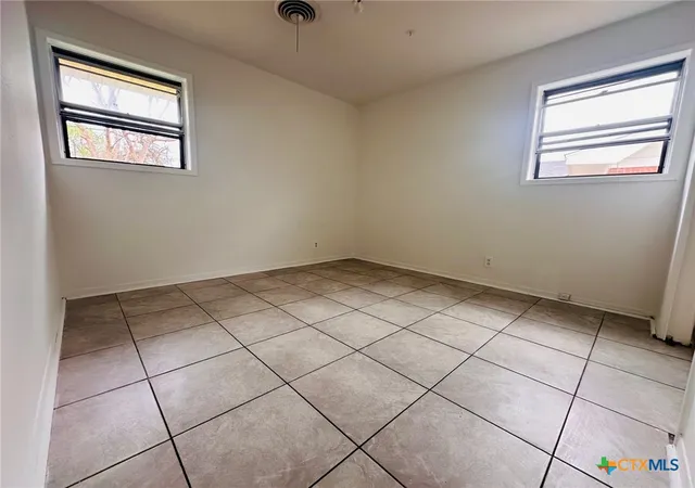 Photo 2 of Single family home for sale at 3705 Lancelot Ln, Temple, TX 76502 | MLS# 607000 | Listing updated on 2026-09-21