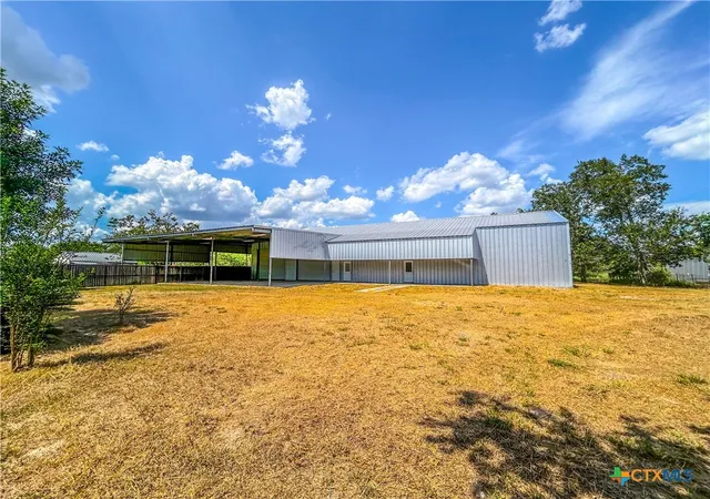 Photo 1 of Single family home for sale at 90 Honey Dr, Victoria, TX 77904 | MLS# 607160 | Listing updated on 2026-03-23