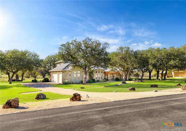 2nd image of 526 River Crossing Blvd, Spring Branch, TX 78070 | MLS# 605715
