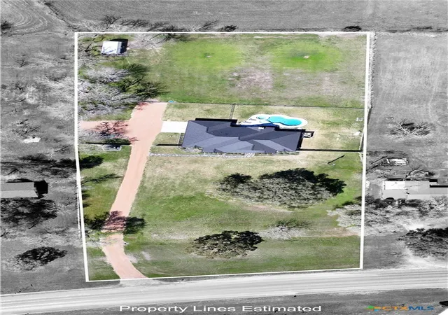 Homes for sale in Hallettsville, TX | 2244 W Us Hwy 90A, Hallettsville, TX 77964 | MLS# 606007