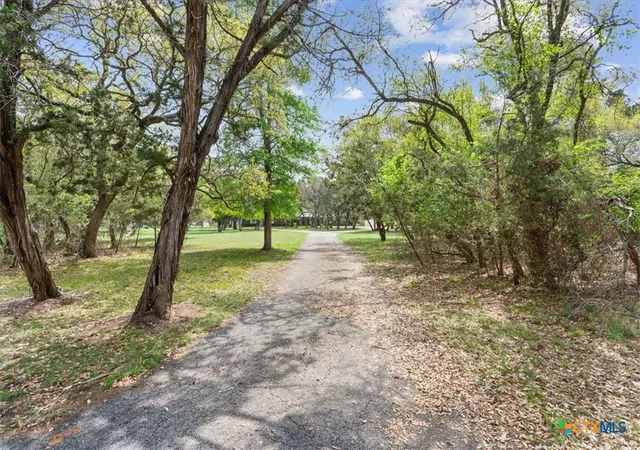 3rd image of 7511 N Lakeview Dr, Salado, TX 76571 | MLS# 607140