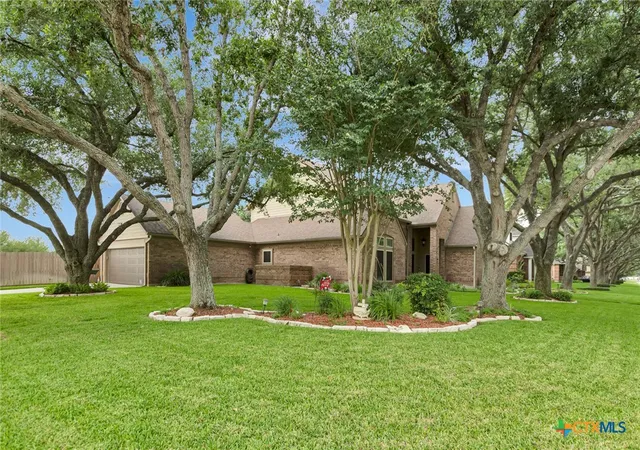 Homes for sale in Victoria, TX | 508 Masters Dr, Victoria, TX 77904 | MLS# 607122