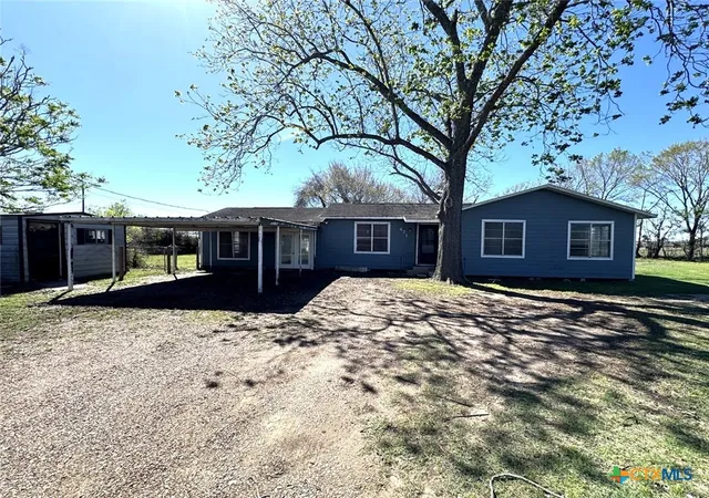 Photo 1 of Single family home for sale at 471 Old Goliad Rd, Victoria, TX 77905 | MLS# 607099 | Listing updated on 2026-06-08