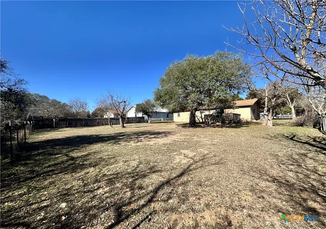 3rd image of 1501 Earle St, San Marcos, TX 78666 | MLS# 607325