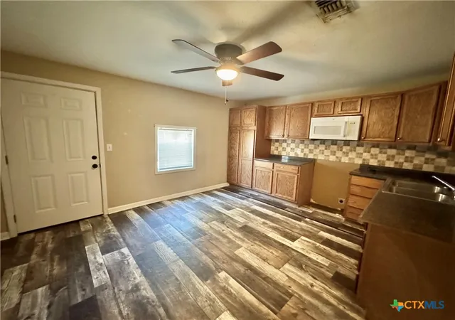 Homes for sale in Victoria, TX | 4904 Lone Tree Rd, Victoria, TX 77901 | MLS# 607289