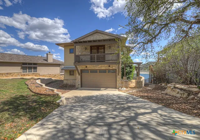 Photo 2 of Single family home for sale at 2550 Colleen Dr, Canyon Lake, TX 78133 | MLS# 607373 | Listing updated on 2026-07-20