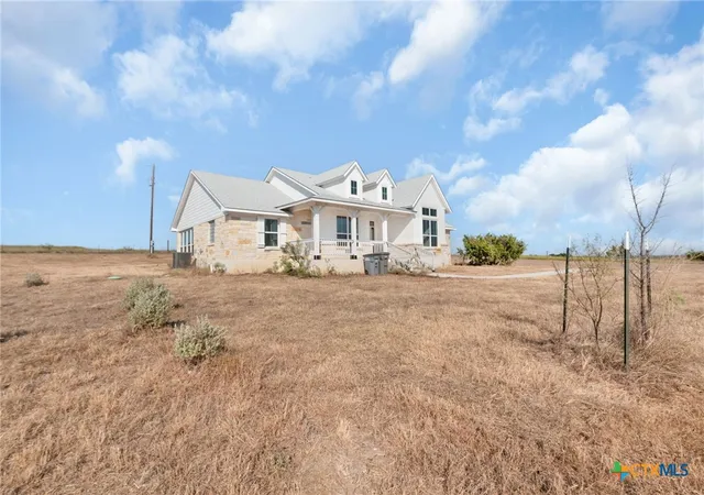 Photo 2 of Single family home for sale at 1298 County Rd 2337, Lampasas, TX 76550 | MLS# 607430 | Listing updated on 2026-06-09