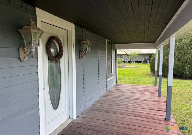 2nd image of 308 N Pumphrey St, Edna, TX 77957 | MLS# 607382