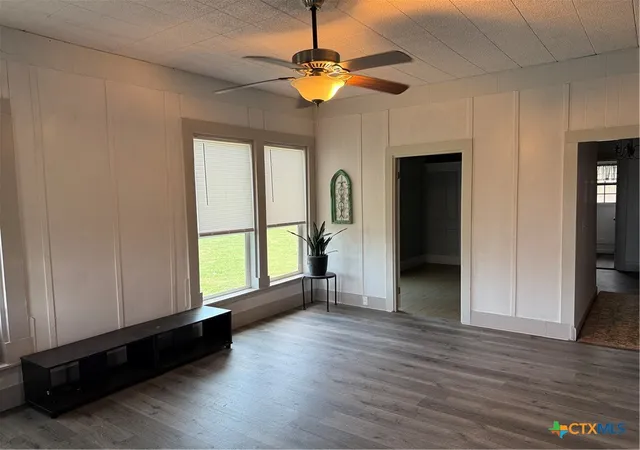 3rd image of 308 N Pumphrey St, Edna, TX 77957 | MLS# 607382
