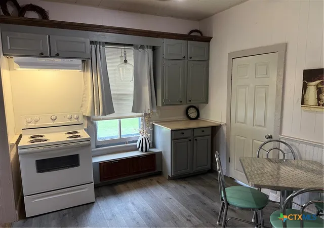 4th image of 308 N Pumphrey St, Edna, TX 77957 | MLS# 607382
