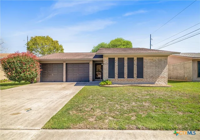 Homes for sale in Victoria, TX | 104 Willowick Dr, Victoria, TX 77901 | MLS# 607429