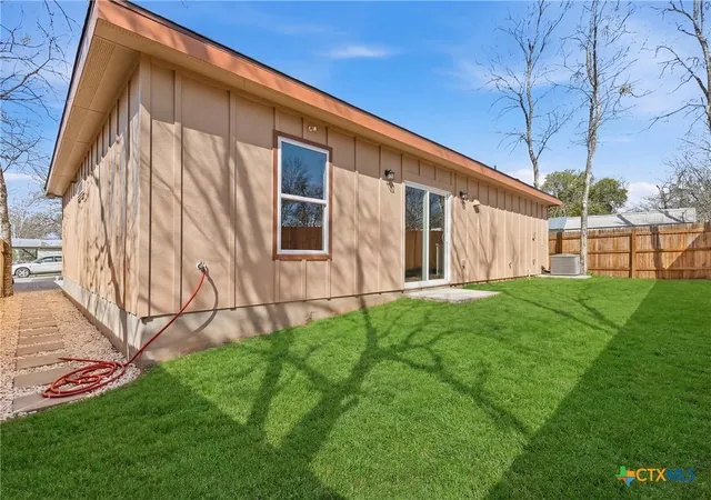 27th image of 209 Troell St, Seguin, TX 78155 | MLS# 607566