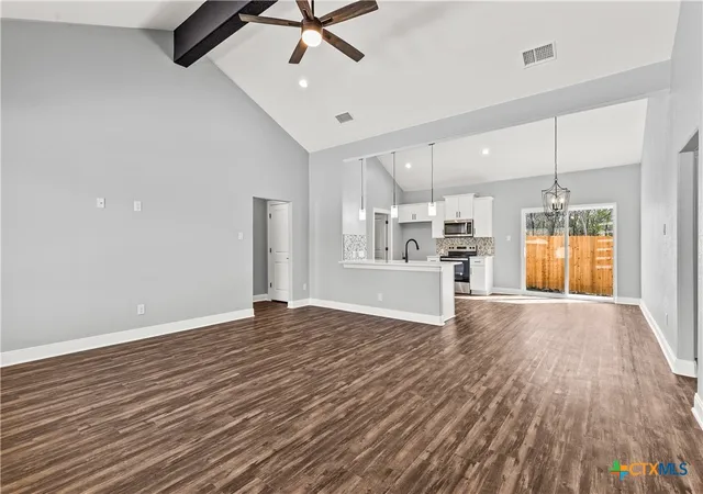 4th image of 209 Troell St, Seguin, TX 78155 | MLS# 607566