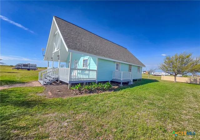 Photo 3 of Single family home for sale at 376 Haddock Dr, Palacios, TX 77465 | MLS# 607800 | Listing updated on 2026-07-01
