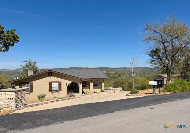 Photo 1 of Single family home for sale at 231 Vip Dr, Canyon Lake, TX 78133 | MLS# 607916 | Listing updated on 2026-05-19