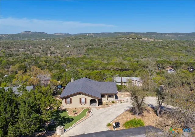 Photo 2 of Single family home for sale at 231 Vip Dr, Canyon Lake, TX 78133 | MLS# 607916 | Listing updated on 2026-05-19