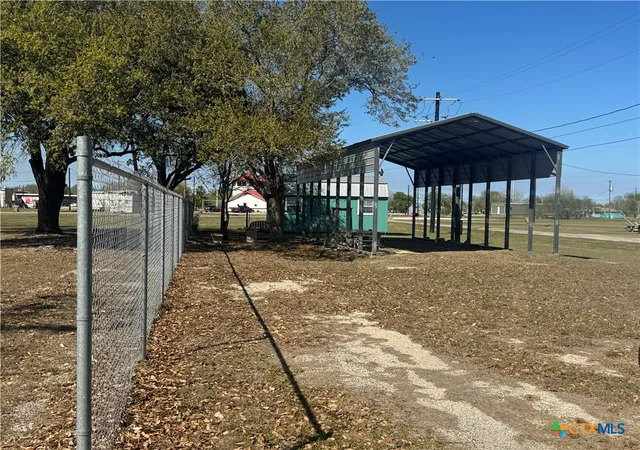 3rd image of 202 W Cleveland Ave, Seadrift, TX 77983 | MLS# 608046