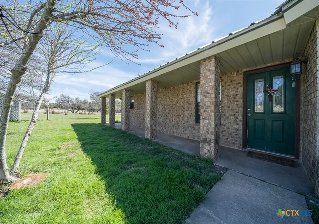 Photo 3 of Single family home for sale at 5680 Cr 142, Gatesville, TX 76528 | MLS# 608050 | Listing updated on 2026-06-15