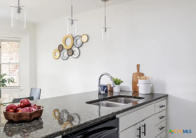 4th image of 7920 Rockwood Ln #237, Austin, TX 78757 | MLS# 608113
