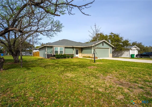 Homes for sale in Kingsland, TX | 3625 Sagebrush Trl, Kingsland, TX 78639 | MLS# 608189