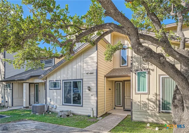 2nd image of 507 Venture Blvd, Lago Vista, TX 78645 | MLS# 608391