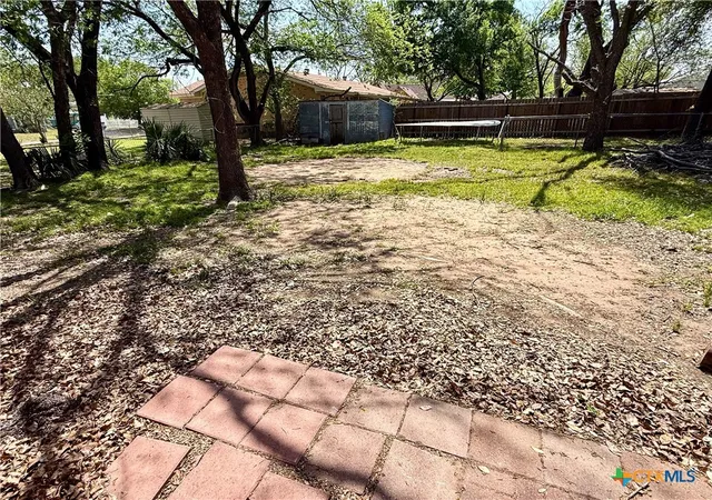 Homes for sale in Gatesville, TX | 1504 Bridge St, Gatesville, TX 76528 | MLS# 608359