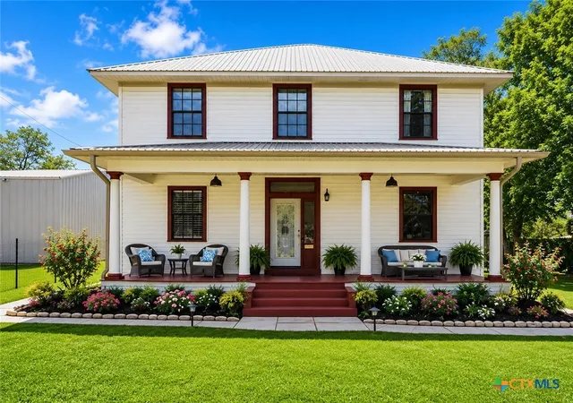 1st image of 205 Hubbard St, Yoakum, TX 77995 | MLS# 608485