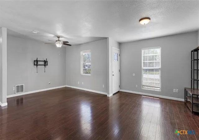 5th image of 236 Glenbrook Dr, New Braunfels, TX 78130 | MLS# 608094