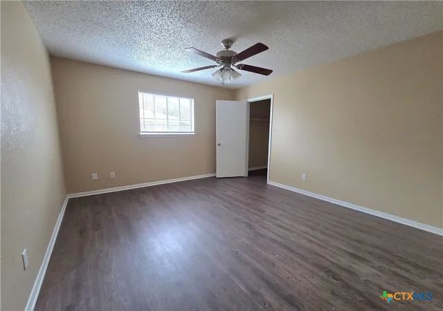 Listing Photo 5 - Condo for sale in building located at 3806 Shallowford Rd, Temple, TX 76502