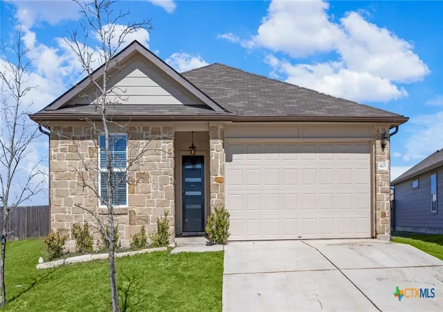 1st image of 1425 London Wy, Lockhart, TX 78644 | MLS# 608604