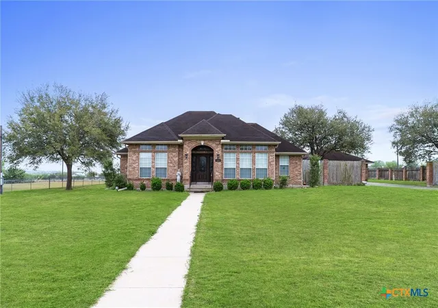 1st image of 604 Texas Ave, Shiner, TX 77984 | MLS# 607953
